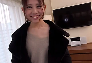 https://bit.ly/36b5Rik　ハメ撮り　とにかくセックスがしたい媚び媚びJDとハメ撮り。お風呂場でのジュボフェラは音が響いて淫乱すぎる。ドMな彼女は当然バックで犯されるのが好き。だってドMだもの。ナース服着せてバックでガン突きしているときの太ももの隙間がエロい。