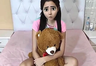 Hijastra juega con su osos de peluche pero su padrastro la pone a jugar con su gran polla