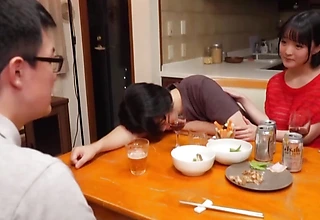 Wife Seduces Option Man Hither be passed on fullest extent a finally Husband Is Away