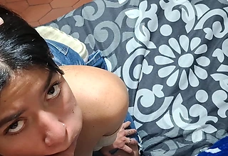 Girlfriend giving a blowjob, wishes the cum on her face