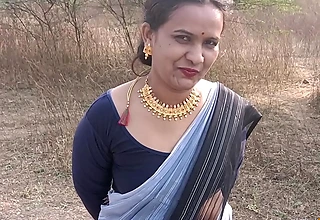 Indian Outdoor Sex at River Side Hindi Sex Video