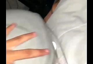 NOVINHA SAFADA VEIO ME PROVOCAR DE VESTIDO CURTO SEM CALCINHA REBOLOU GOSTOSO NA VARA E SE ACABOU