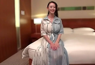 高校教諭をしている爆乳先生 学校の人には絶対に見せられないハメ撮り映像 1