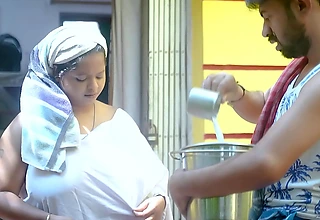 Desi indian Milk Man Copulates Bhabhi ji After Seeing Her Gigantic Milky Boobs ( Hindi Audio )